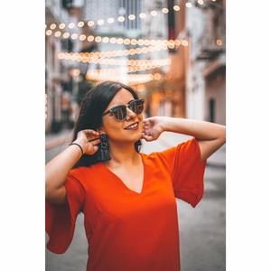 Meet your Posher, Eni